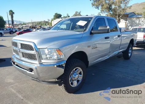 2017 Ram 2500 Tradesman 4X4 8' Box из США, поврежденный, VIN 3C6UR5HJ8HG670735